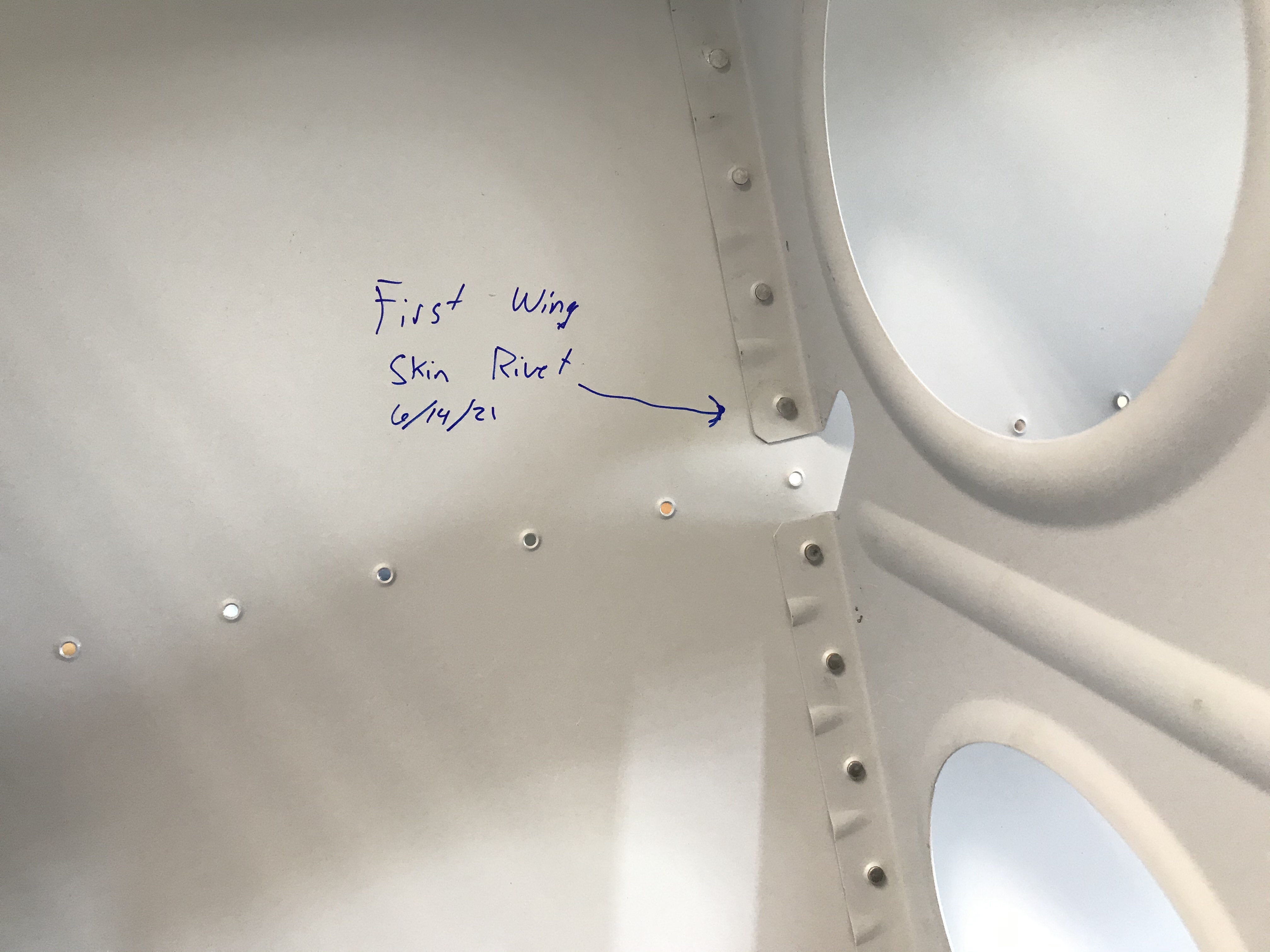 Inner Wing Riveting Riveting the Wing Skins – N249DA